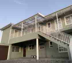 Manu'z, Apartments / Flats Accommodation in Athlone (CPT)