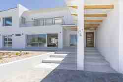189 Casa del Playa, Homes & Villas Accommodation in Yzerfontein