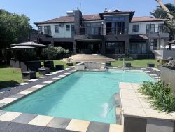 Africa Paradise  OR Tambo Boutique Hotel