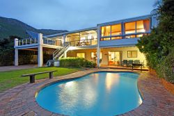 Atlantic Dream Beachfront Villa in Scarborough, Chalets Verblyf in Kaapstad