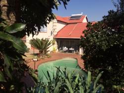 At The View B & B in Kloof en Dal, B & B's Verblyf in West Rand