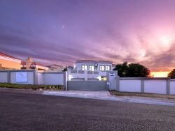 Bella Madre Guesthouse, Guest Houses Accommodation in St Francis Bay