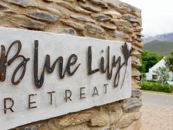 Blue Lily Retreat, Homes & Villas Accommodation in Oudtshoorn