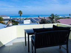 Blue Ruby Villa, Huizen en Villa's Accommodatie in Melkbosstrand