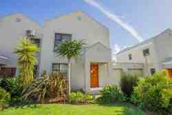 El Dorado Official Accommodation in Oudtshoorn, Apartments / Flats Accommodation in Klein Karoo