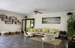 Galton House, Bed and Breakfast Accommodation in Windhoek
