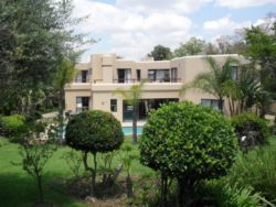 Grosvenor Inn in Bryanston, Bed and Breakfast Accommodation in Johannesburg