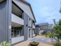 Harvil House, Apartments / Flats Accommodation in George