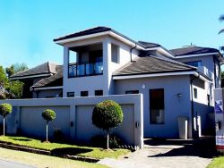JFT Jewels Bed and Breakfast, Bed and Breakfast Accommodation in Nahoon