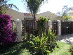 Kasa Nama Guesthouse in Edgemead, Guest Houses Accommodation in Bothasig