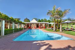 Kleinbosch Lodge, Gastehuise Verblyf in Stellenbosch