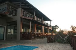 Lombok Lodge in Sea Park, Bed and Breakfast Accommodation in Umtentweni