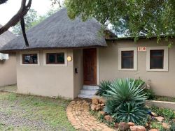 Mabalingwe Elephant Lodge 256A, Chalets Verblyf in Bela Bela
