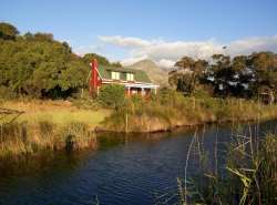 Otters Creek, Cottages / Chalets Accommodation in Pringle Bay