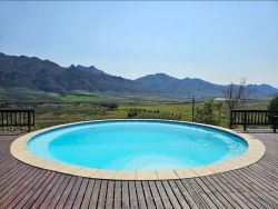 Paradise in the Winelands, Homes & Villas Accommodation in Villiersdorp