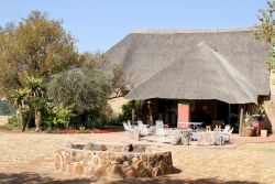 Rus Tevrede in Dinokeng South, Lodges in Wildreservat & Resorts Unterkünfte in Hammanskraal