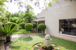 Schroderhuis Guesthouse in Upington, Apartments / Flats Accommodation in Kgalagadi Transfrontier Park
