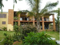 Smart Villa Guest House, Bed and Breakfast Accommodation in Nahoon