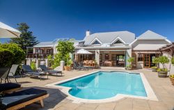 Summit Place Guesthouse, Self Catering Accommodation in Constantia (CPT)