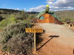 The Torthouse in De Rust, Caravan / Camping Accommodation in Klaarstroom