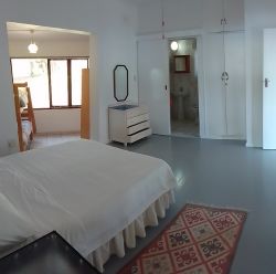 The Treehouse, Homes & Villas Accommodation in Pumula