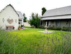 Tranquil House @ 1 College Avenue, Bed and Breakfast Accommodation in Queenstown