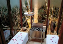 Trogon House & Forest spa