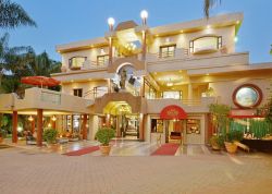 Villa Simonne Boutique Hotel in Houghton Estate, Guest Houses Accommodation in Orchards