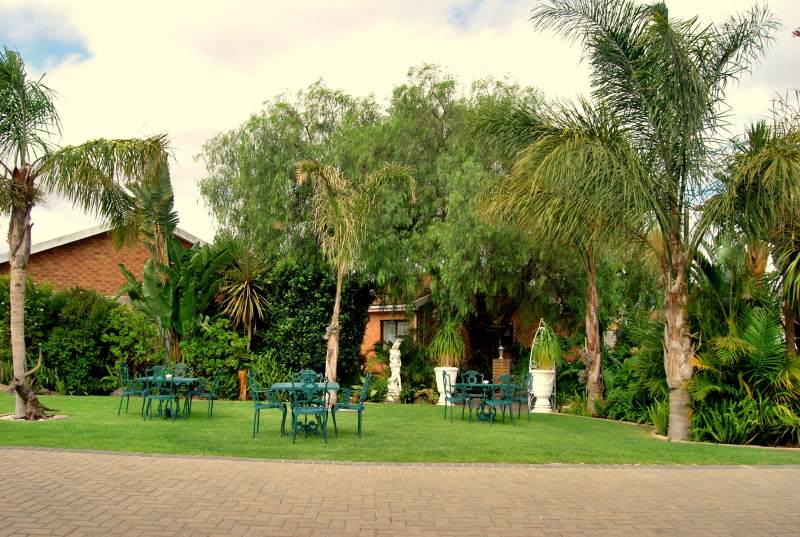 Cape Wine Route Guest House Brackenfell, South Africa