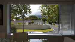 Junior-Suite Merlot - View to Back of Table Mountain
