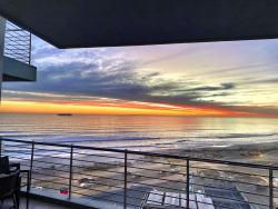 Twilight skies at Horizon