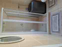 Shower & Shower