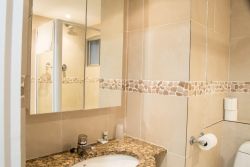 2nd Bathroom, 1104 Bermudas