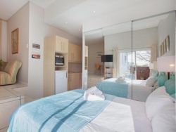 Deluxe Studio Apartment - 20B Belladonna
