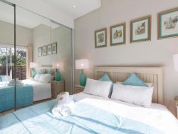 Deluxe Studio Apartment - 20B Belladonna
