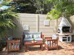 Seating area & Braai