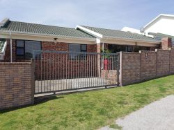Entrance to No. 2, The Dunes, Kleinemonde, Seafield, Eastern Cape 