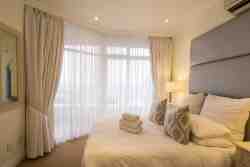 Main Bedroom, 302 Oyster Schelles 