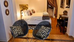 Luxury Suite with Sleeper Couch