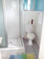 sea 4 ever suite sleeps 4
bathroom 