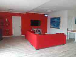 Second lounge, TV room