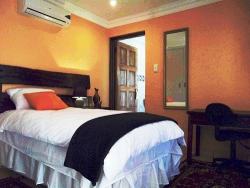 Single rooms at Acre of Africa also with own bathroom and aircons!