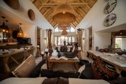 INTERIOR LIVING AREA