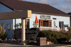 Restaurants close by