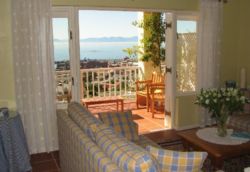 Lounge Sea View Apartment
