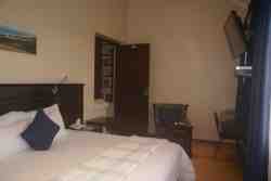 Room - King size bed
