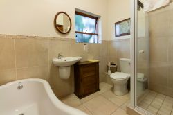 Bottom Unit Bathroom