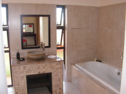 Bathroom Hoopoe Cottage