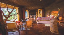 Luxury cave accommodation in the Drakensberg
