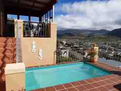Two bedroom cottage with private pool